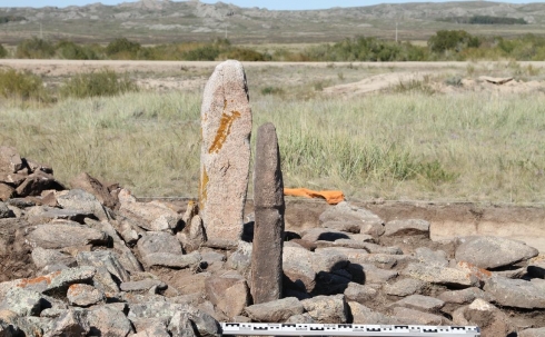Камни как свидетели эпох: о раскопках некрополя Байбала рассказали в Караганде
