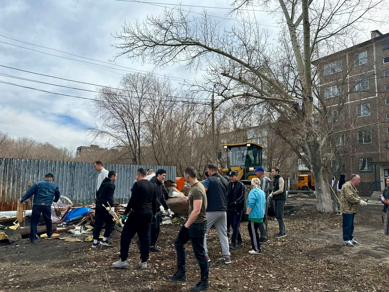 В Темиртау тысячи жителей приводили город в порядок
