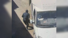 Полицейские раскрыли кражу из автомобиля по видео в Караганде