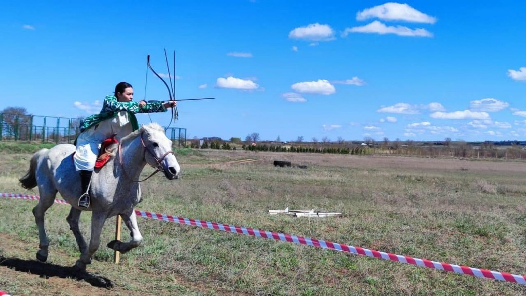 В Карагандинской области определили чемпионов по жамбы ату