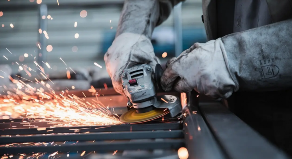 Приём документов в колледжи начали в Казахстане. На какие специальности увеличили число грантов?