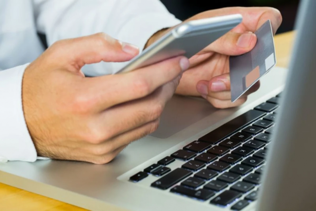 Казахстанцы теряют миллионы из-за мошенничества в смартфонах