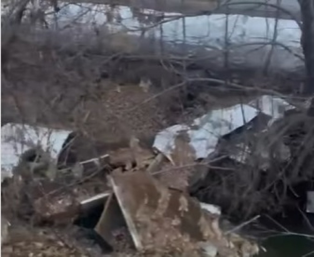 Рабочие ТОО «Теплотранзит Караганда» вывезут мусор, оставленный ими в реке Букпа