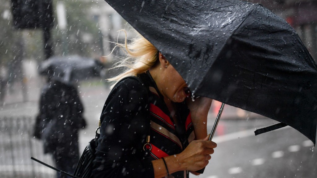 В Карагандинской области прогнозируют грозу и сильный ветер