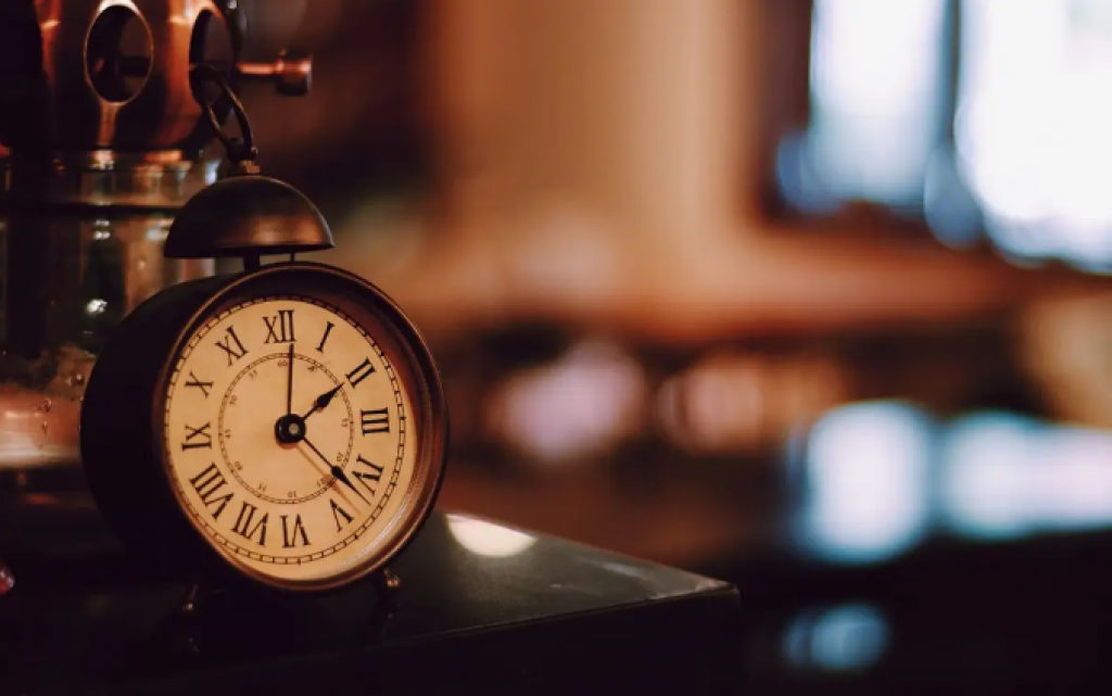 Часовая разница между Европой и Казахстаном сократилась