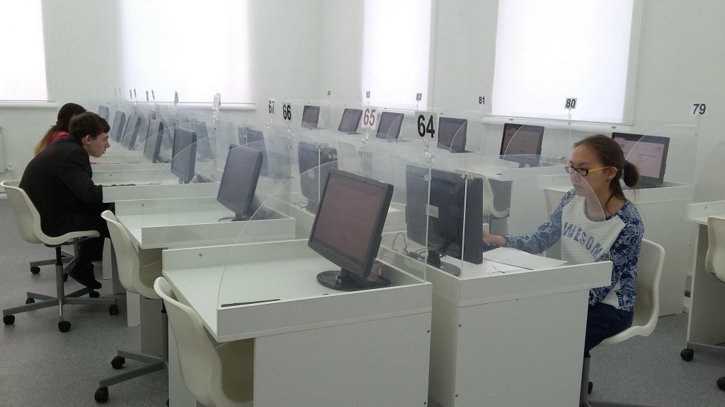 78% абитуриентов набрали пороговый балл на мартовском ЕНТ в Караганде