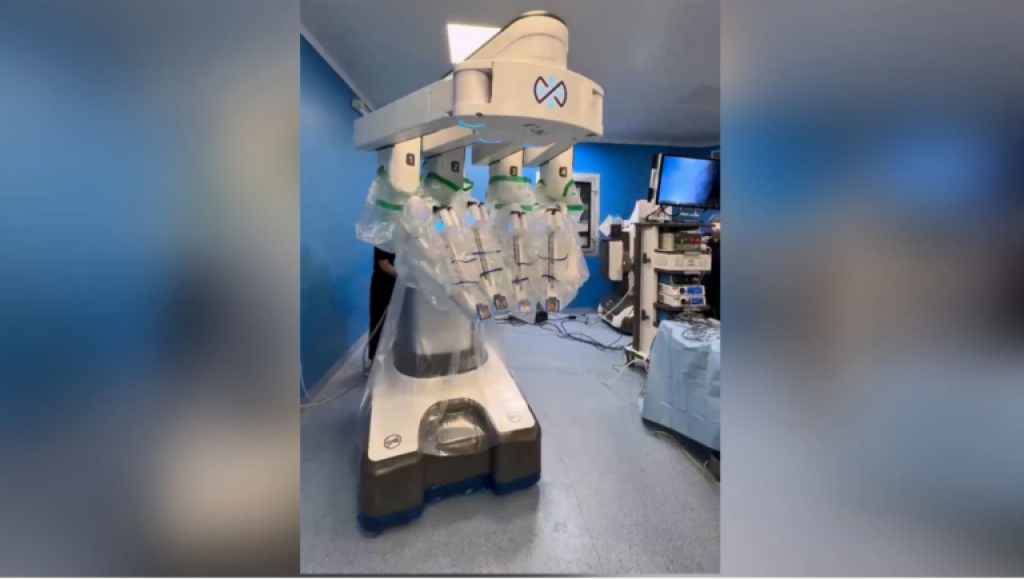 В Казахстане впервые успешно провели роботизированную онкохирургическую операцию