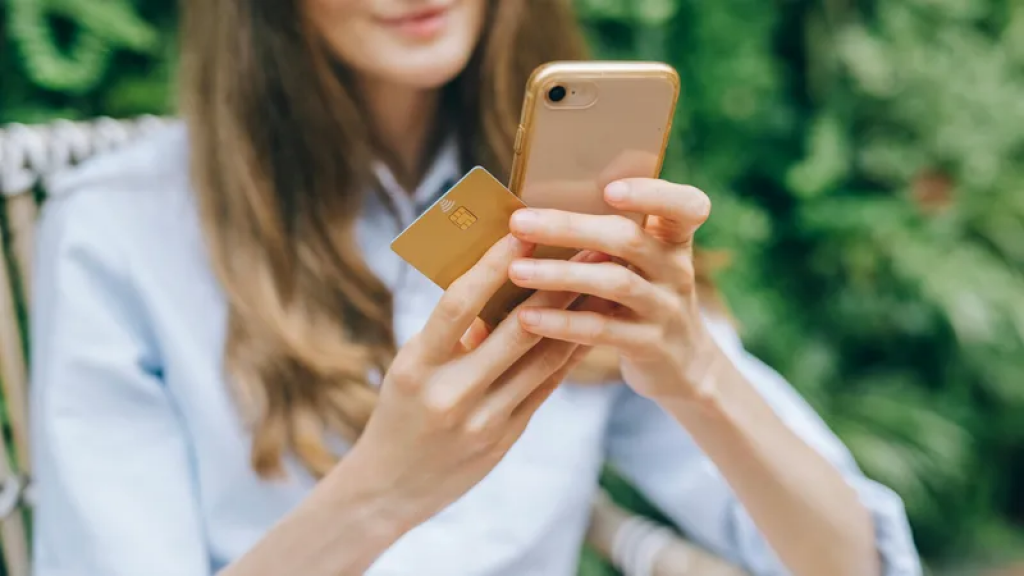 Ұялы байланыс бағасының көтерілуі: АЗРК тергеу жүргізуде