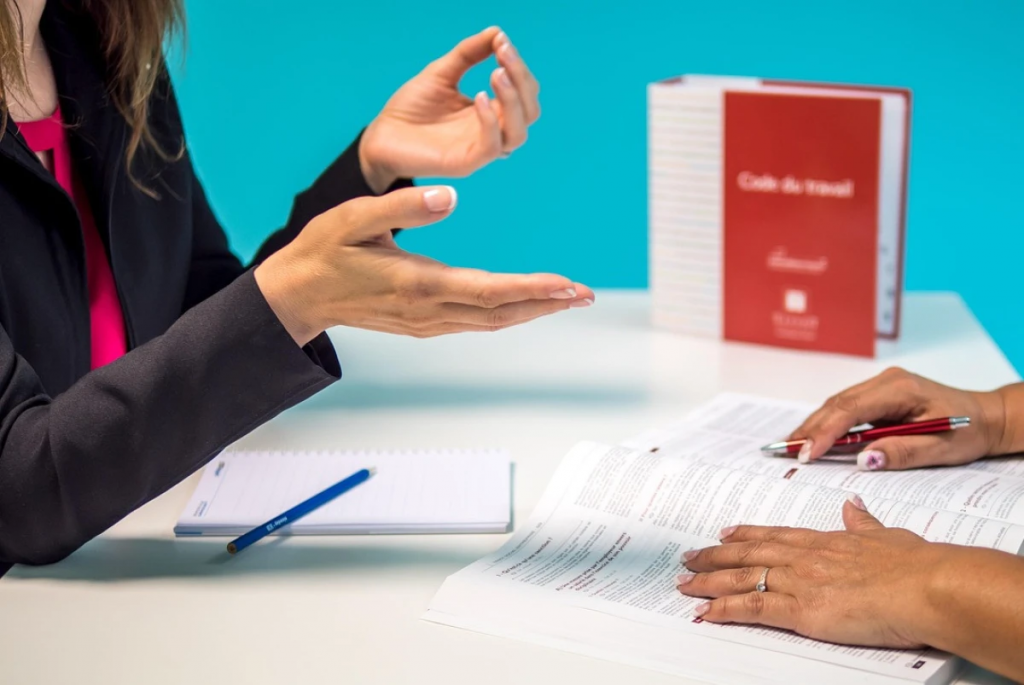 Зарплаты до 1,2 млн тенге: какие профессии в августе предлагали самые щедрые условия