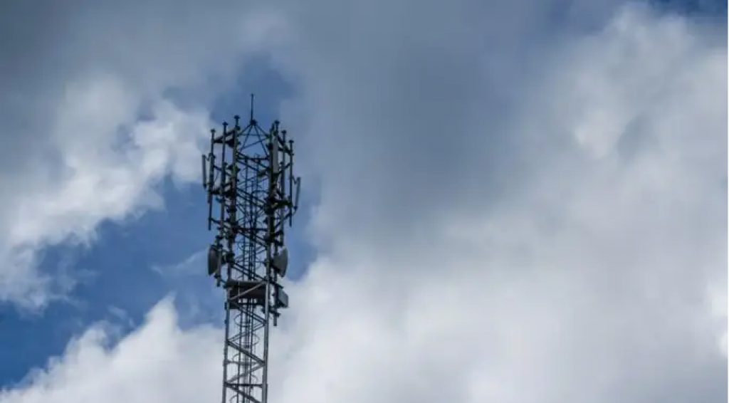 Вышки связи разрешат ставить без согласия жильцов в Казахстане