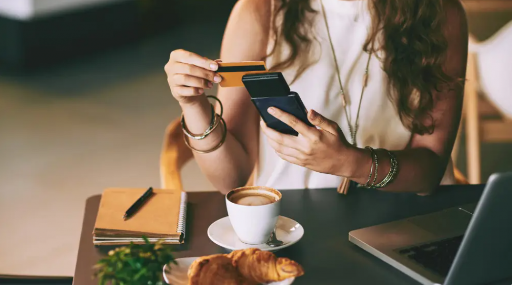 Казахстанские блогеры начали показывать свои доходы: в Минфине назвали сумму