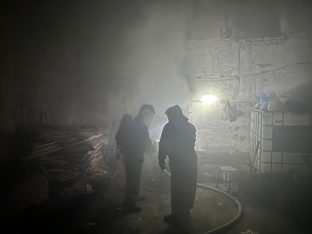 В Карагандинской области мужчина получил сильные ожоги во время пожара в частном доме