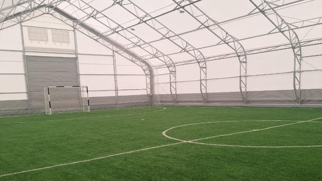 В посёлке Мойынты Шетского района появился крытый футбольный стадион