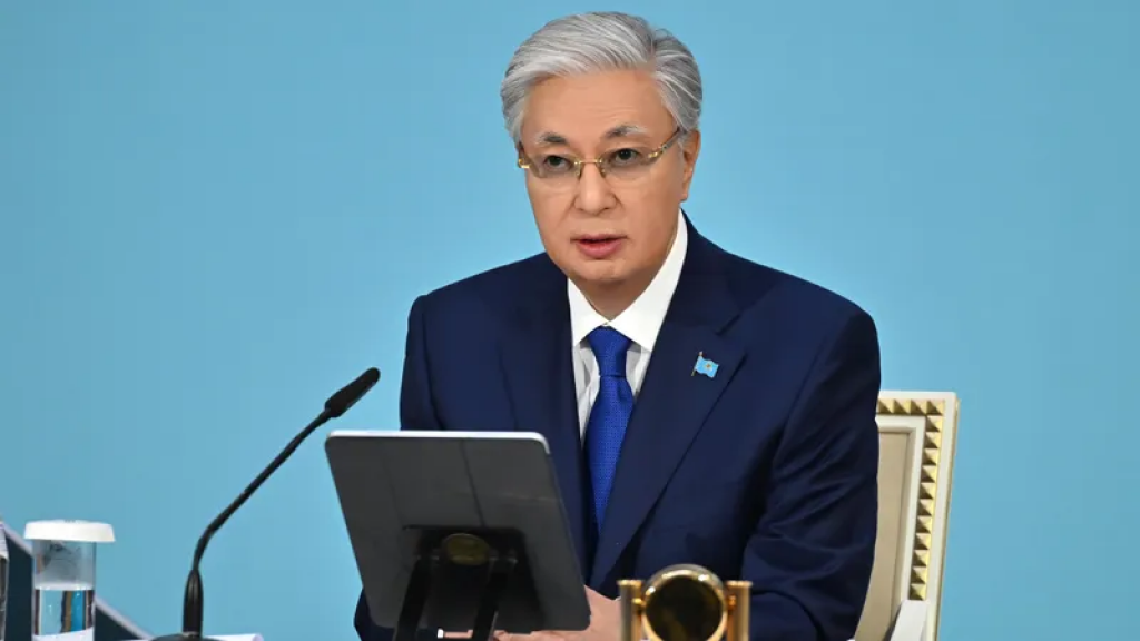 Токаев заявил о завершении работы над семитомной академической историей Казахстана