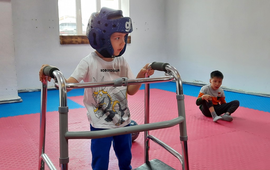 Спорт лечит: в Караганде по проекту «ArtSport» проходят тренировки для особенных детей