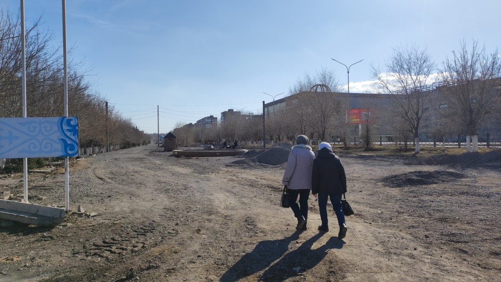 Завершить ремонт проспекта Металлургов в Темиртау обещают в этом году