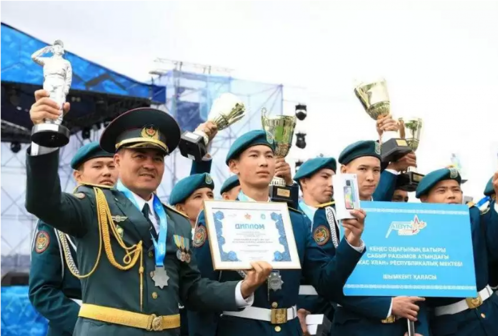 Итоги IX Международного военно-патриотического сбора молодежи «Айбын-2023» подвели в Караганде