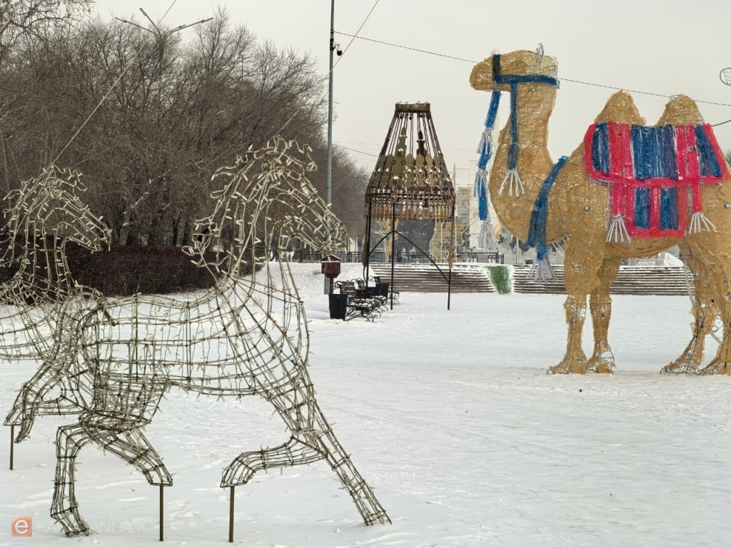 Утро, день и вечер: прогулка по Центральному парку Караганды. Фоторепортаж