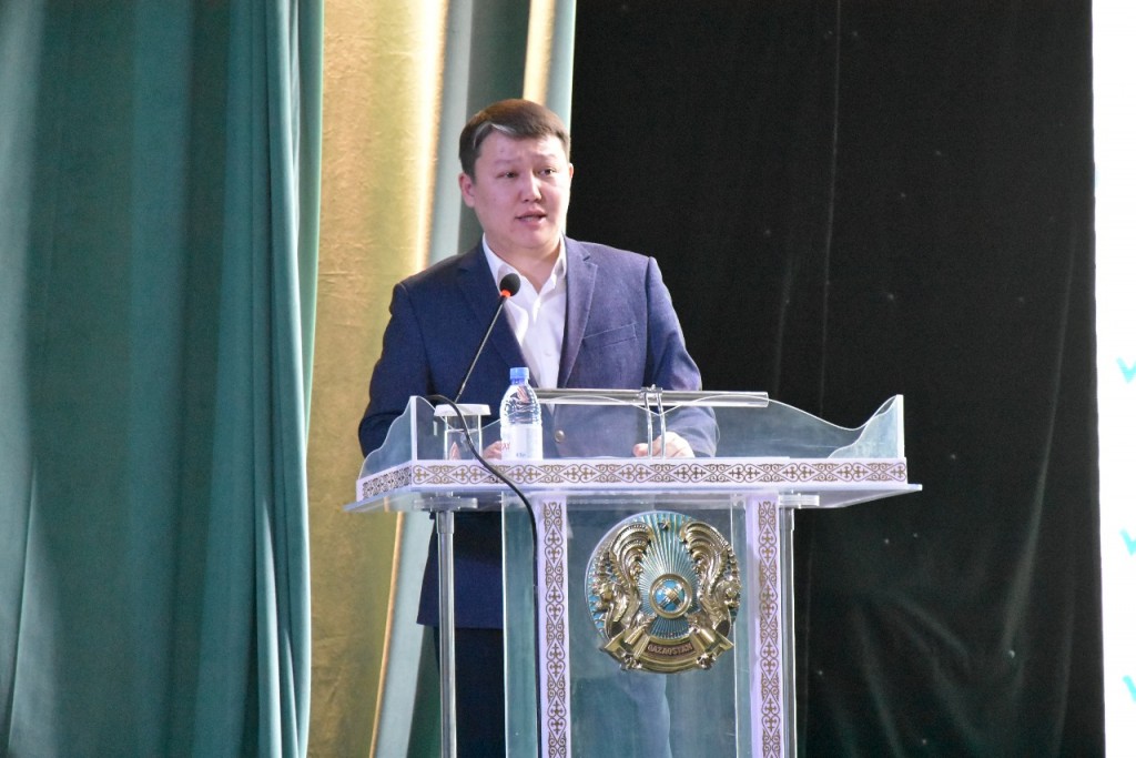 Аким Сарани отчитался перед жителями за год работы