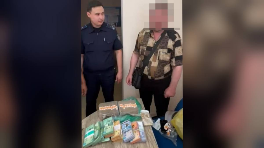 Уберег 6 млн тенге: профилактика среди банковских сотрудников дает плоды в Караганде