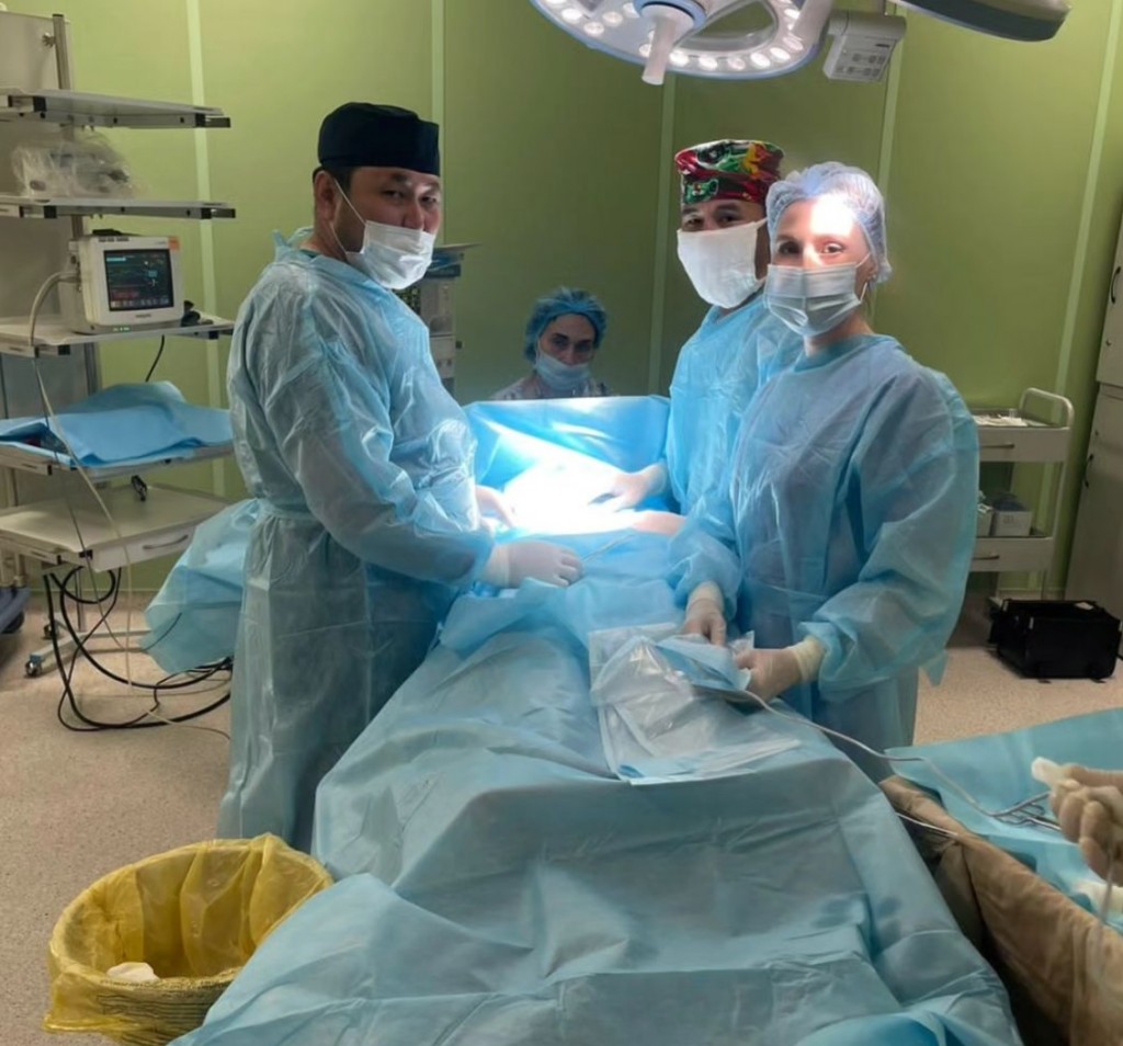 В Караганде врачи прооперировали первого ребенка в новом здании Областной детской больницы