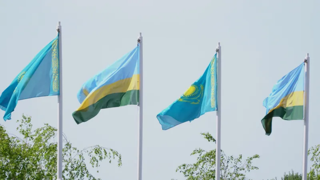 Казахстан начнет закупать редкий минерал в Африке