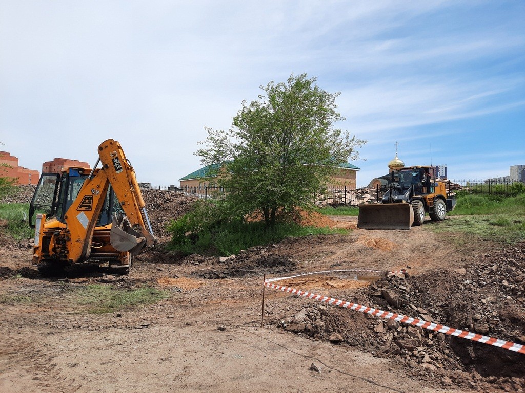 Водопровод и канализацию строят в карагандинском микрорайоне Сахалин