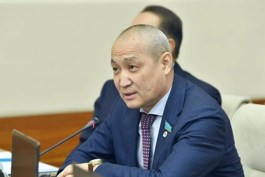 «Привет от дяди Дональда» – депутат предлагает запретить пропаганду ЛГБТ