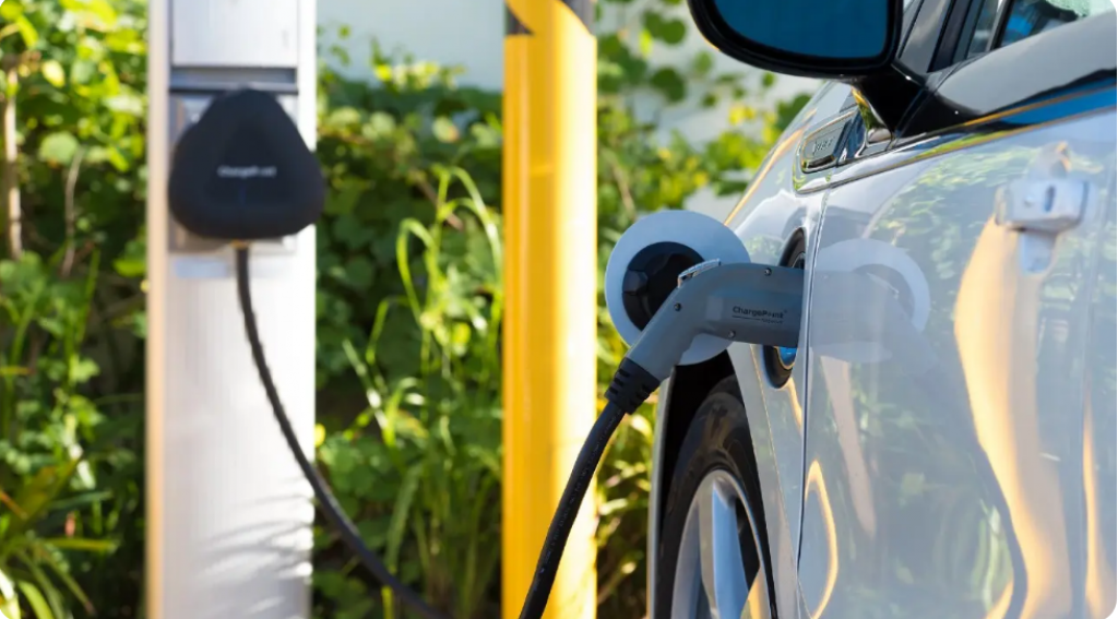 Где можно зарядить электромобиль на трассах Казахстана – список с расположением станций