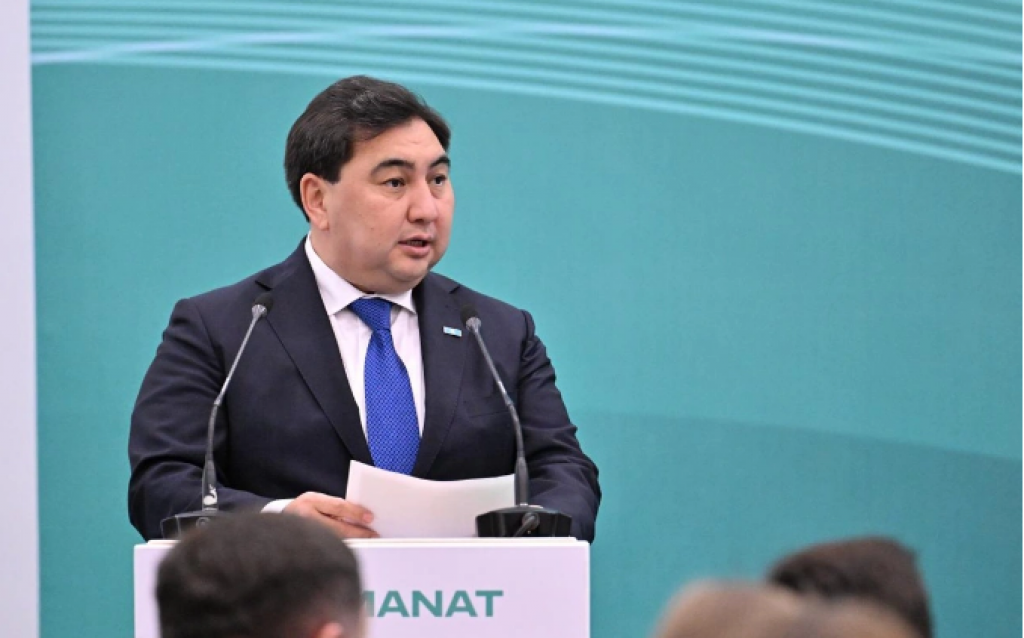 Новая категория госслужащих появится в Казахстане