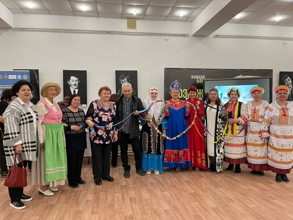 В карагандинском музее ИЗО отметили День Единства народа Казахстана
