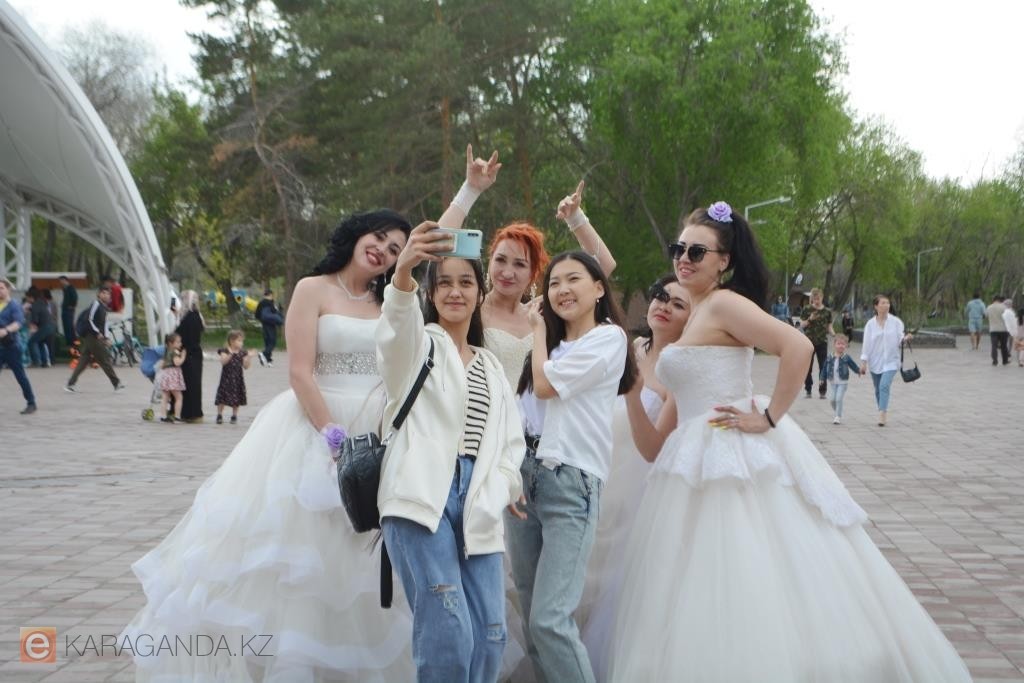 Карагандинки сбегут в невесты в десятый раз