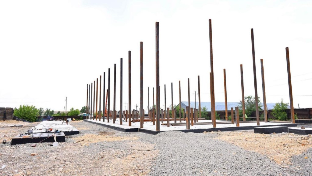 В посёлке Молодёжном Осакаровского района строят новую котельную