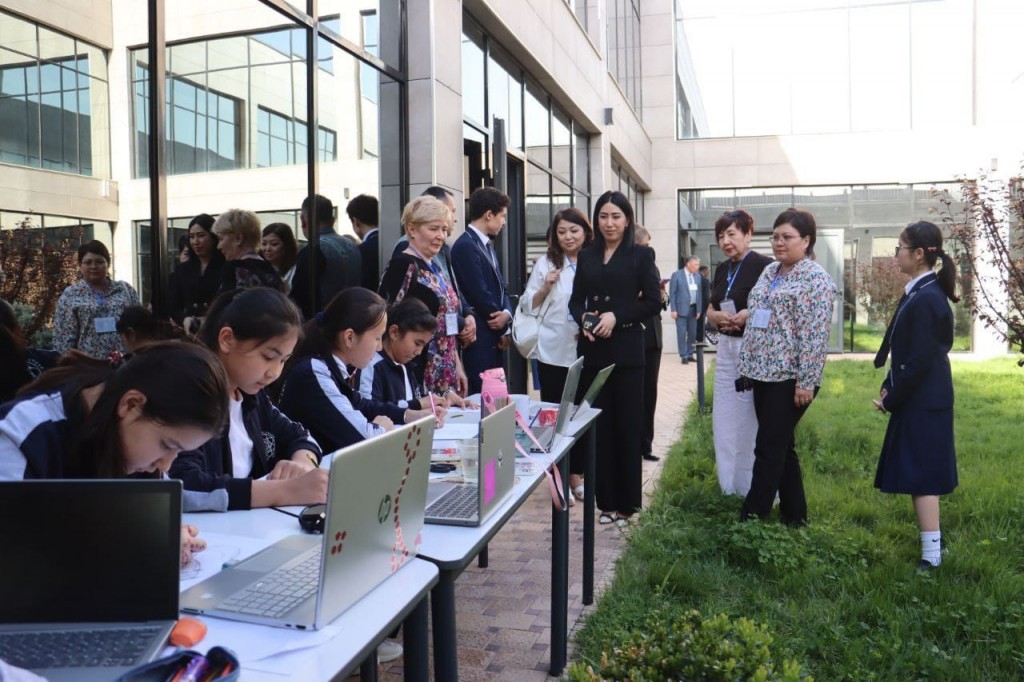 Образование и культура: делегация из Караганды побывала в школах Самарканда