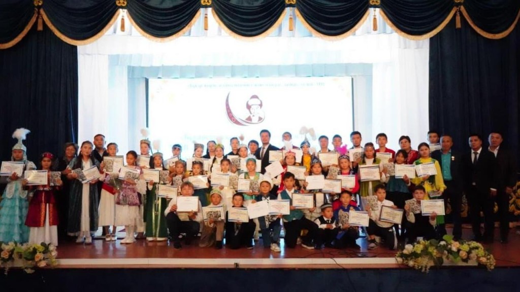 Жас дауыстар, ежелгі жолдар: Бұқар Жырау ауданындағы поэзия байқауына 60 қатысушы жиналды