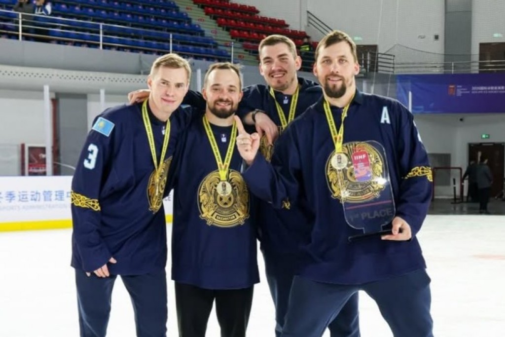 Қарағандылық хоккейшілер Азияның екі дүркін чемпионы атанды