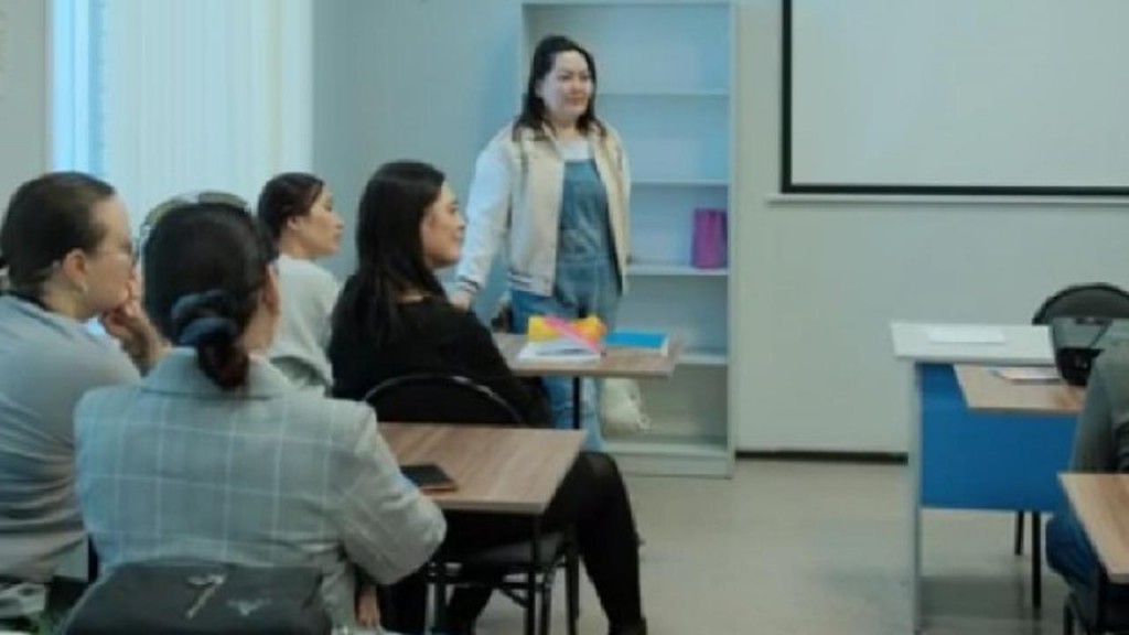 Казахский, английский и турецкий можно выучить бесплатно в языковом центре «Шырақ» в Караганде