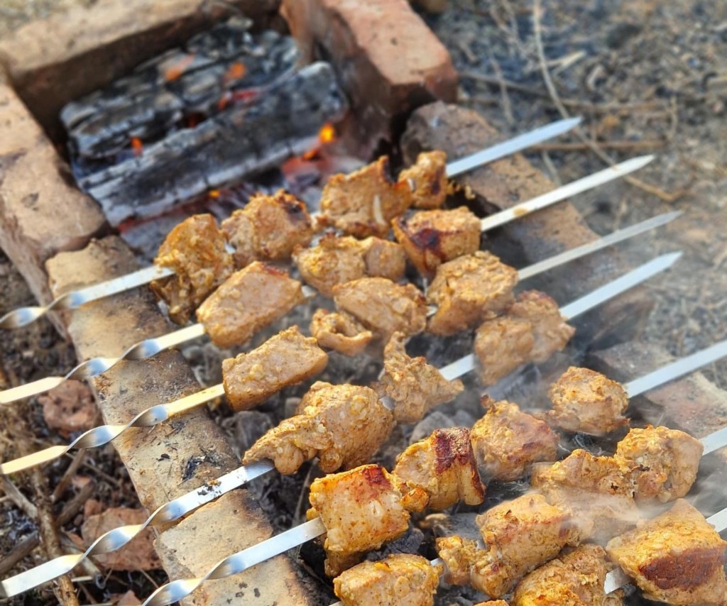 Карагандинцам напоминают о штрафах за жарку шашлыков