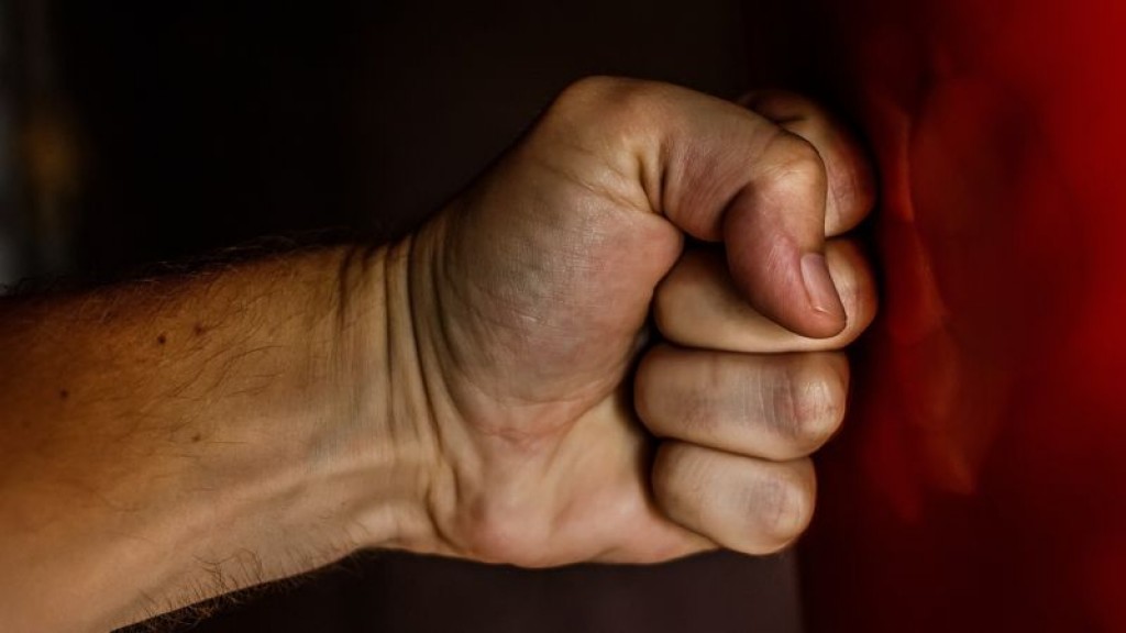 Президент требует ужесточить наказание за насилие в отношении детей