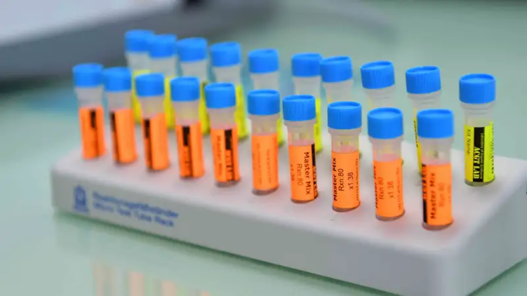 «Новый вариант» COVID-19: Минздрав обратился к казахстанцам с важной информацией