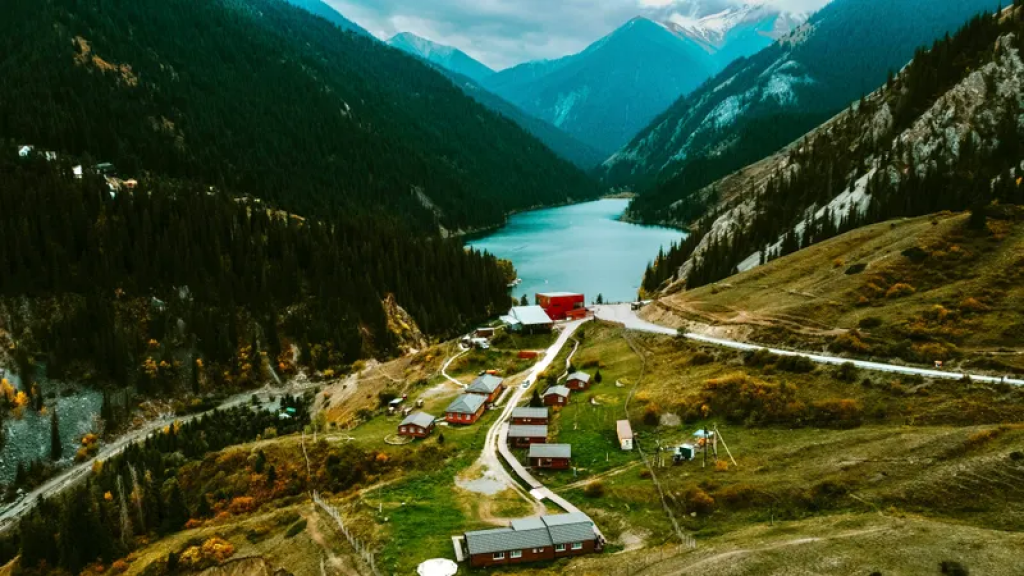 Казахстанцам напомнили главное правило поведения на природе