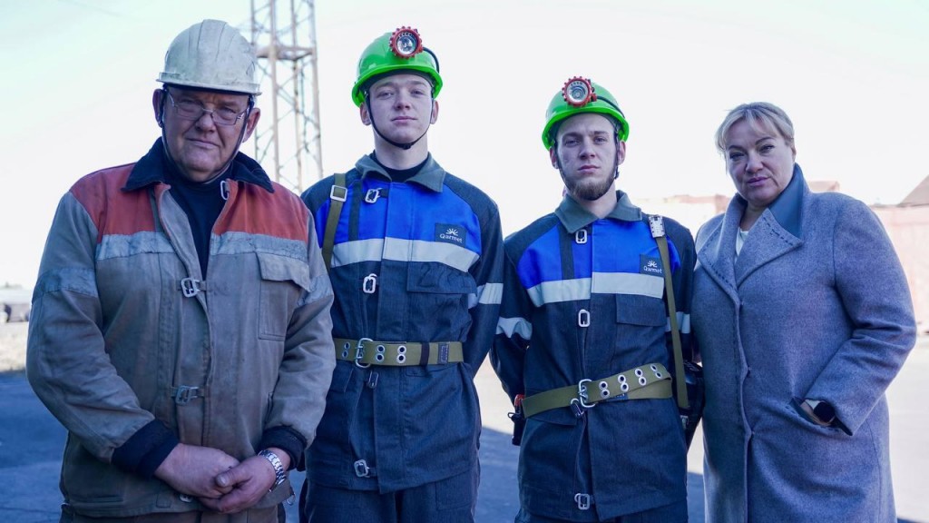 Қарағанды облысынан келген шахтерлер отбасы еліміздің ең үздік еңбек әулеттерінің бірі болып танылды