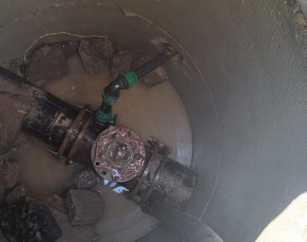 Сегодня на одной из улиц Караганды вводят в эксплуатацию новый участок водопровода