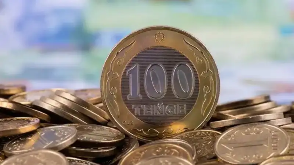 Специальное пособие: казахстанцы получили первые выплаты