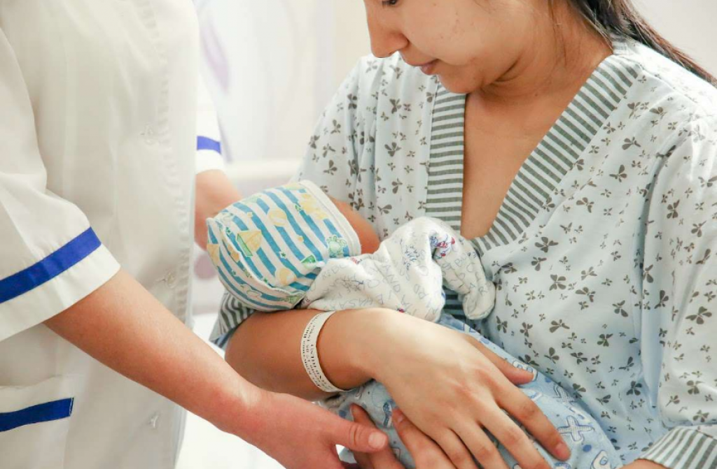 ИИН казахстанцы будут получать раньше, чем имя