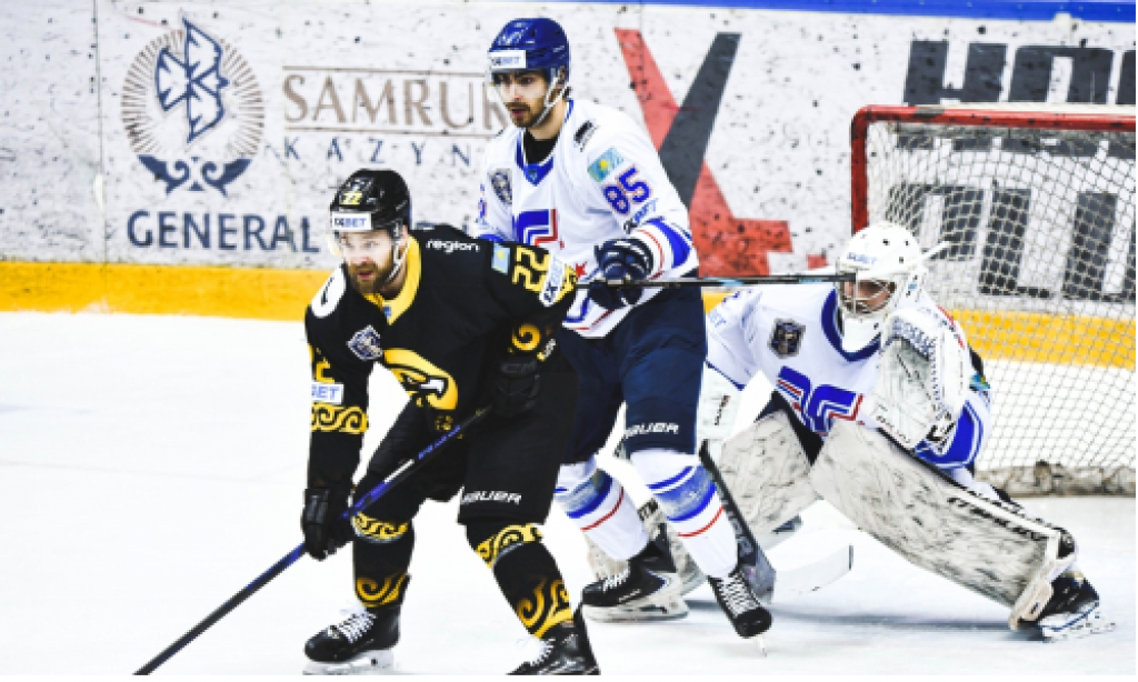 Бес шайба Қазақстан чемпионатының жартылай финалында 