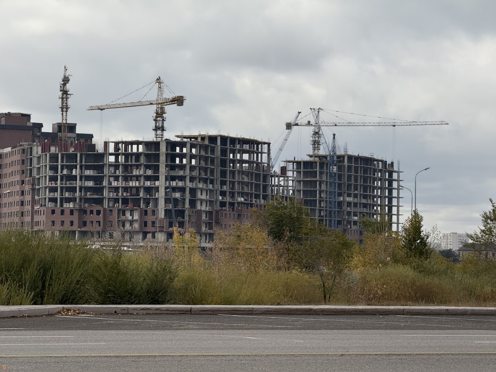 Қазақстанда 2026 жылы бұрынғыға қарағанда аз тұрғын үй салу жоспарлануда