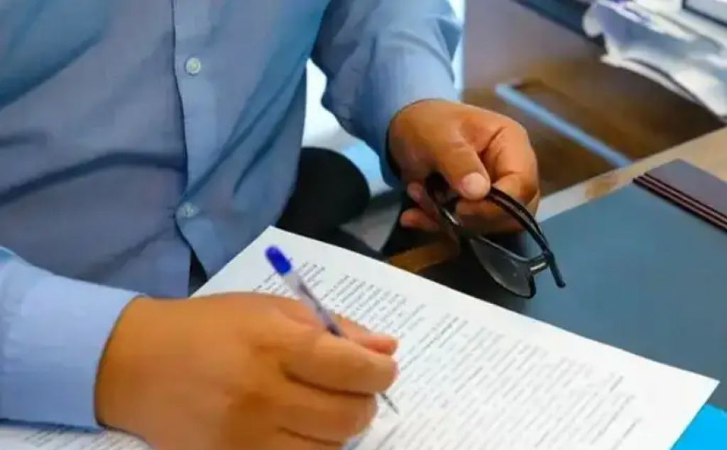 Банки и МФО обязали сообщать о заявках на кредиты в РК