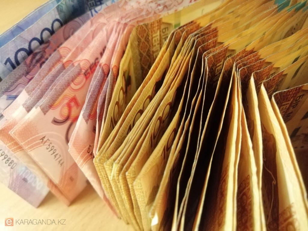 В Казахстане минимальную зарплату планируют повысить до 150 тысяч тенге