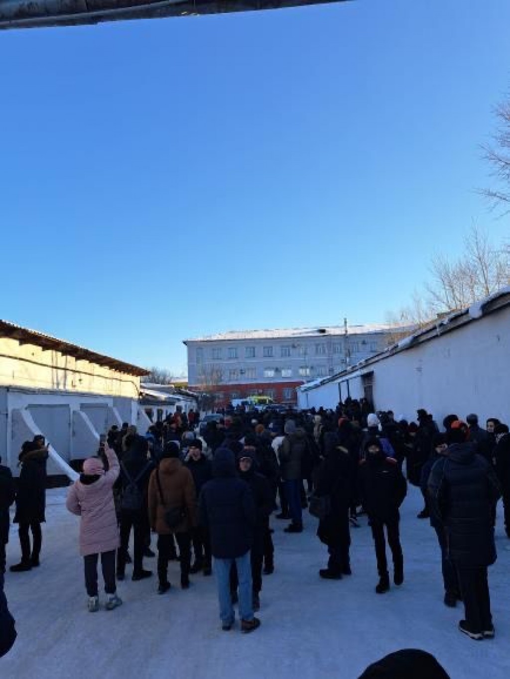 Ложная тревога: из карагандинского колледжа эвакуировали почти 300 человек